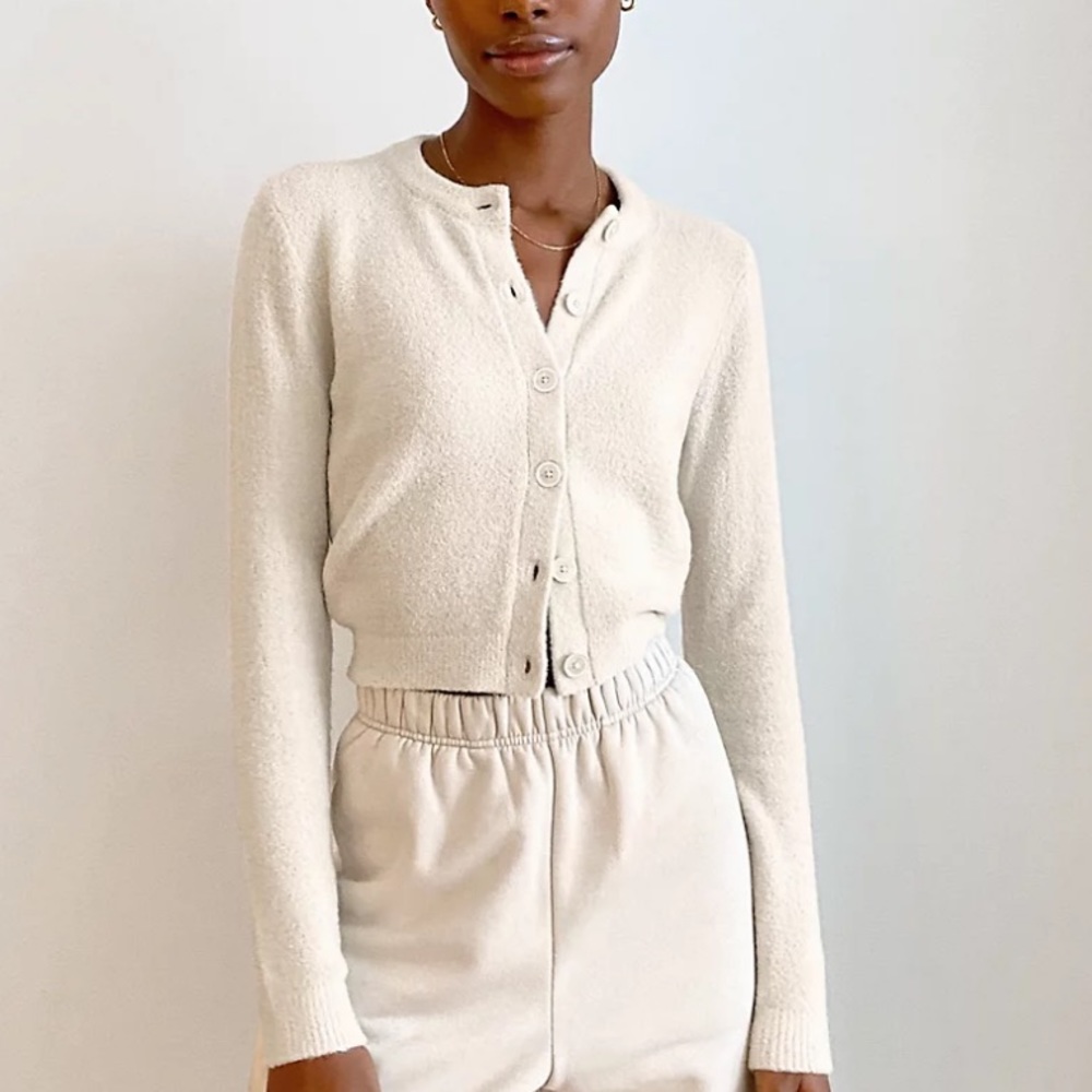 Aritzia Wilfred Free Shrunken Longsleeve Cardigan